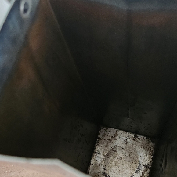 🍷 Vintage Metal Wine Bag – Rustic Wine Bottle Holder, Preowned, Great Condition - Picture 9 of 10